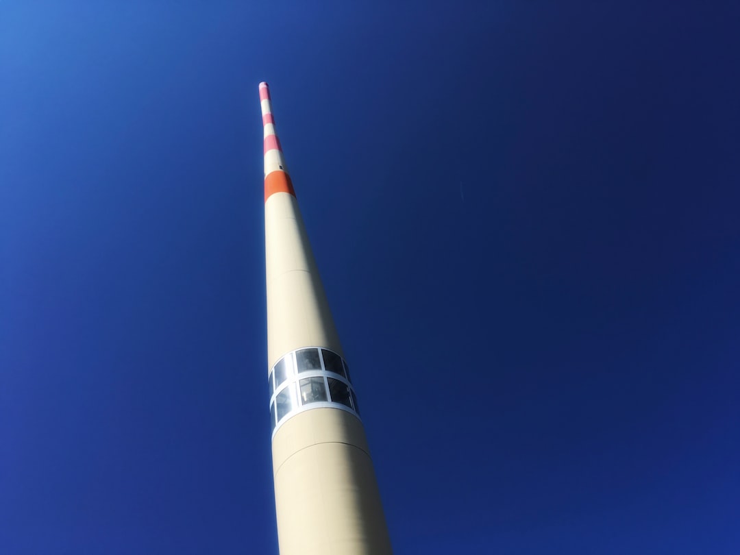 Video shows US missile likely used in deadly strike on Iranian town, experts say